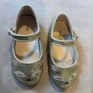 ZARA KITTY CAT TODDLER SHOES BARELY WORN SIZE 22